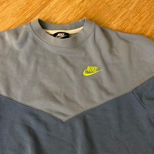 Nike long sleeve crop top